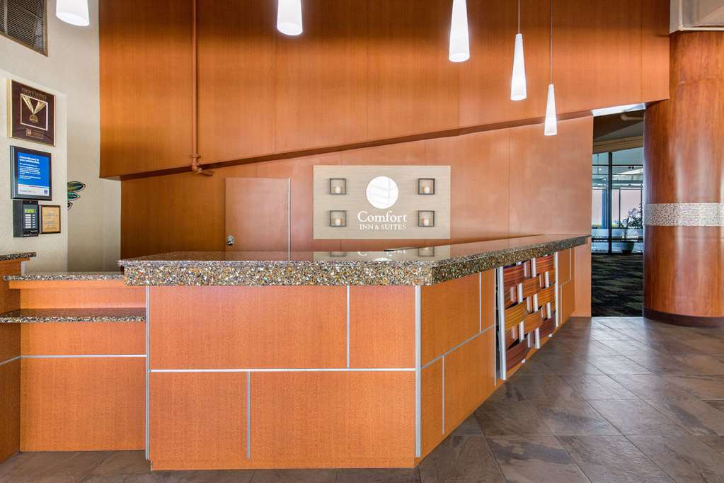Coastal Hotel & Suites Virginia Beach - Oceanfront 내부 사진
