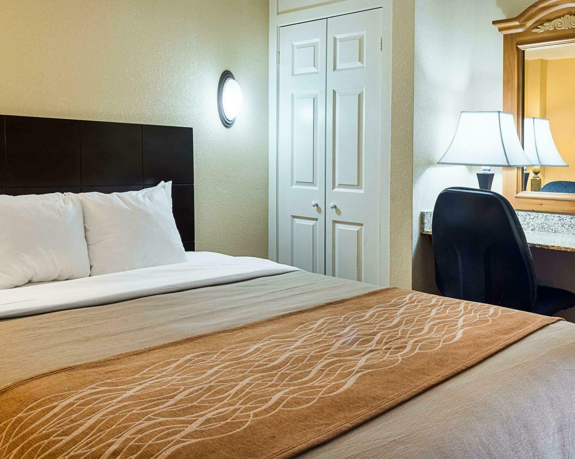 Coastal Hotel & Suites Virginia Beach - Oceanfront 외부 사진